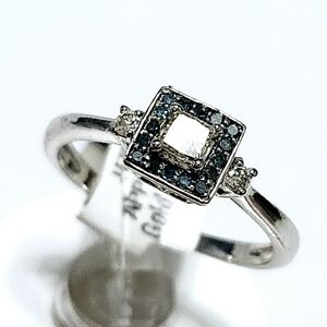 Blue & White Diamonds 10K Gold Princess Ring Certificate